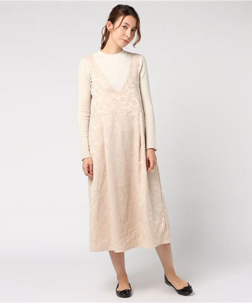 merlot plus（メルロープリュス）の「フラワージャガードノースリワンピース7243（ワンピース・レディース・ブラック/ネイビー/ベージュ・FREE）」の4枚目の写真