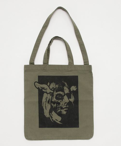 Sync.(スィンク)の「Sync.【D*FACE】HERRINGBONE 2WAY TOTE BAG "COMPLAIN"(トートバッグ・メンズ・オフホワイト/オリーブ・FREE)」の2枚目の写真