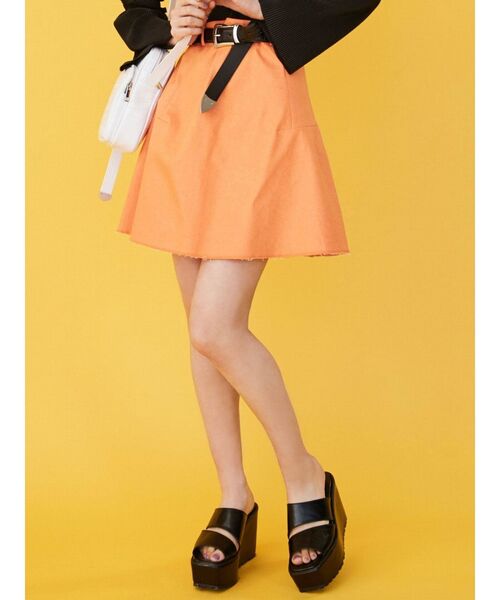 EMODA（エモダ）の「カーブパネルミニスカート（スカート・レディース・ブラック/オレンジ/その他・SMALL/MEDIUM）」の4枚目の写真