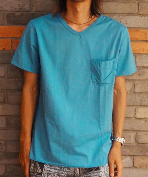 CIAOPANIC（チャオパニック）の「【Ciaopanic】製品染VポケT（Tシャツ/カットソー・メンズ・レモンイエロー/サックスブルー/ブルー/グリーン/ピンク/レッド/ネイビー/ホワイト/ブラック/マスタード/グレー/ブラウン・SMALL/MEDIUM/LARGE/X-LARGE）」の9枚目の写真