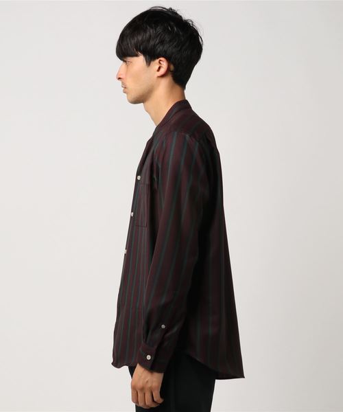 UNITED TOKYO(ユナイテッドトウキョウ)の「柄Vネックロングスリーブシャツ(シャツ/ブラウス・メンズ・オフホワイト/サックスブルー/バーガンディー・1/2/3)」の5枚目の写真