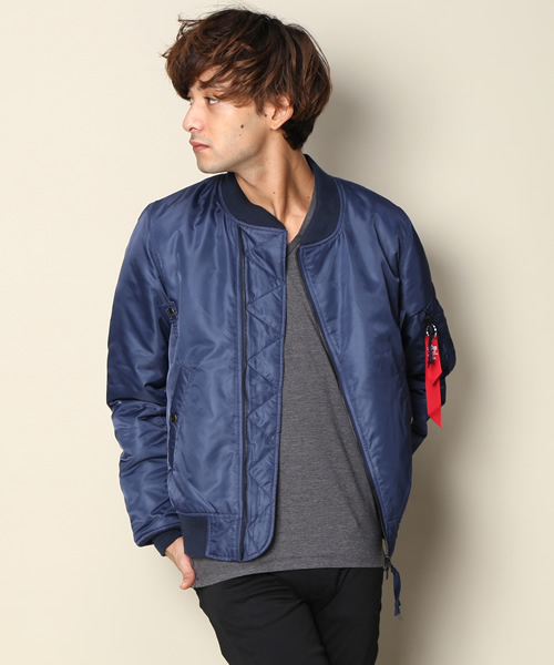 And A(アンドエー)の「MA-1 RIDERS (ALPHA)(ミリタリージャケット・メンズ・ブラック/オリーブ/ネイビー・SMALL/MEDIUM)」の3枚目の写真