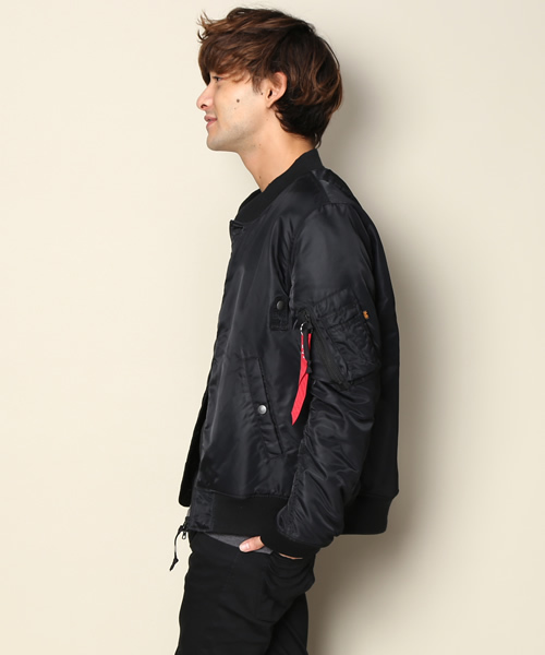 And A(アンドエー)の「MA-1 RIDERS (ALPHA)(ミリタリージャケット・メンズ・ブラック/オリーブ/ネイビー・SMALL/MEDIUM)」の4枚目の写真