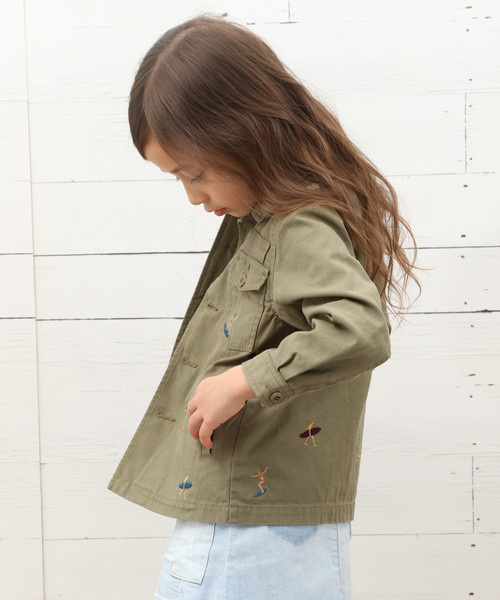 BAYFLOW（ベイフロー）の「[KIDS]シシュウミリタリーシャツ（シャツ/ブラウス・キッズ・カーキ・MEDIUM/X-LARGE/LARGE/XX-LARGE/SMALL）」の8枚目の写真