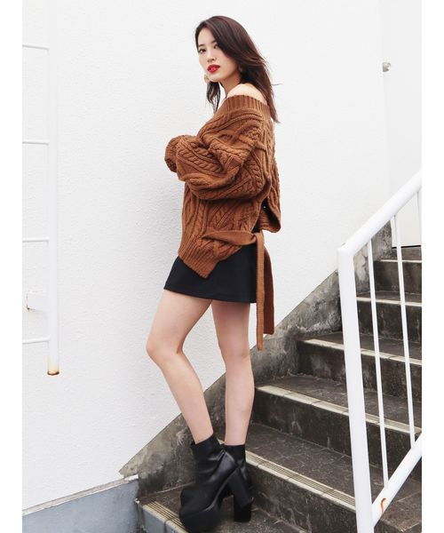 EMODA(エモダ)の「ボリュームハイヒールブーツ(ブーツ・レディース・ブラック/ブラウン・SMALL/MEDIUM/LARGE)」の5枚目の写真