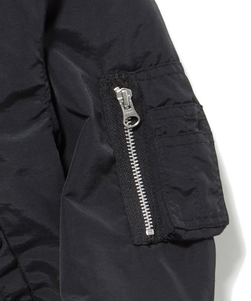 rehacer(レアセル)の「Fly N-3B Liner Jacket(ミリタリージャケット・メンズ・ブラック/ブルー/イエロー・LARGE/MEDIUM/SMALL)」の6枚目の写真