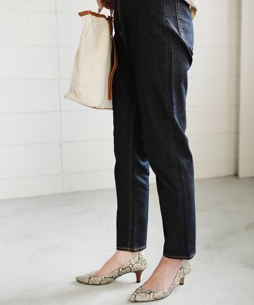 Bou Jeloud（ブージュルード）の「オールストレッチパンツ/定番スタンダードストレッチデニム/美シルエットスリムストレートボトム/テーパード/フルレングス（デニムパンツ・レディース・インディゴブルー・38/36）」の11枚目の写真