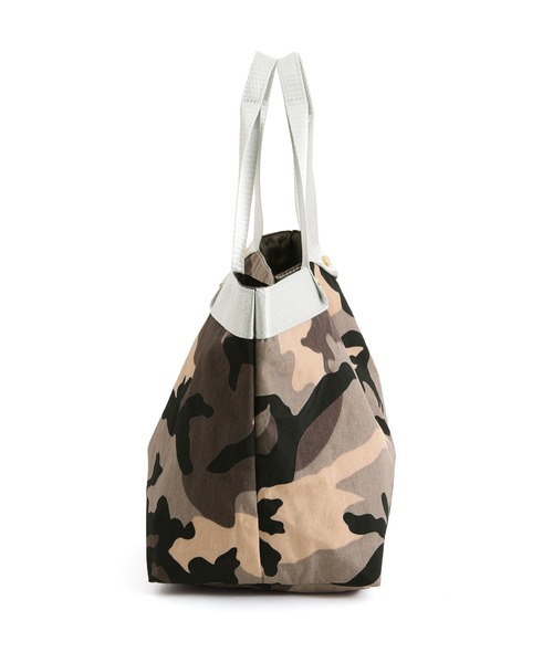 COOCO(クーコ)の「テープハンドル ×軽量ナイロントート バッグ/A4対応(トートバッグ・レディース・ブラック/ベージュ/ネイビー/グレー/レッド/オリーブ/カーキ/ピンク/ダークグレー/グレー系その他/ブルーグリーン/その他5/その他6/その他1/その他4・9)」の18枚目の写真