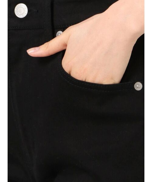 EVRIS(エヴリス)の「フレアデニムパンツ(デニムパンツ・レディース・ブラック/インディゴブルー・SMALL/MEDIUM)」の9枚目の写真