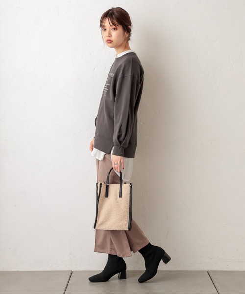 natural couture（ナチュラルクチュール）の「サイドスリットゆるっと裏毛プルオーバー（スウェット・レディース・グレー/カーキ/アイボリー/スミクロ・FREE）」の12枚目の写真