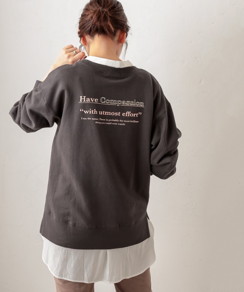 natural couture（ナチュラルクチュール）の「サイドスリットゆるっと裏毛プルオーバー（スウェット・レディース・グレー/カーキ/アイボリー/スミクロ・FREE）」の11枚目の写真