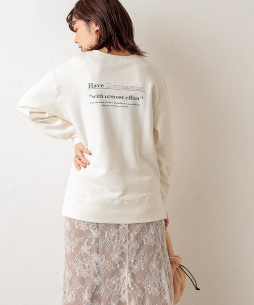 natural couture（ナチュラルクチュール）の「サイドスリットゆるっと裏毛プルオーバー（スウェット・レディース・グレー/カーキ/アイボリー/スミクロ・FREE）」の6枚目の写真