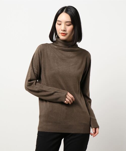 KOBE LETTUCE(コウベレタス)の「カシミヤタッチウォッシャブルニットトップス【L-LLサイズ】(ニット/セーター・レディース・ブラウン/パープル系その他/ブラック系その他/ベージュ系その他2/グリーン系その他/ベージュ系その他/グリーン系その他2/アイボリー/パープル系その他2/ブラウン系その他/パープル系その他3/グリーン系その他3/ブラウン系その他2/ブラック系その他2/ブラック/ホワイト系その他/ホワイト系その他2/グレイッシュベージュ・L/LL/TL/BLL/TLL/BL)」の8枚目の写真