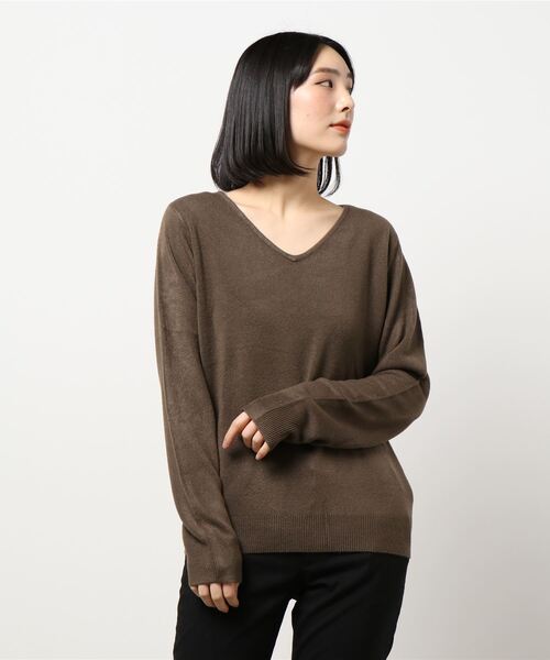 KOBE LETTUCE(コウベレタス)の「カシミヤタッチウォッシャブルニットトップス【L-LLサイズ】(ニット/セーター・レディース・ブラウン/パープル系その他/ブラック系その他/ベージュ系その他2/グリーン系その他/ベージュ系その他/グリーン系その他2/アイボリー/パープル系その他2/ブラウン系その他/パープル系その他3/グリーン系その他3/ブラウン系その他2/ブラック系その他2/ブラック/ホワイト系その他/ホワイト系その他2/グレイッシュベージュ・L/LL/TL/BLL/TLL/BL)」の7枚目の写真