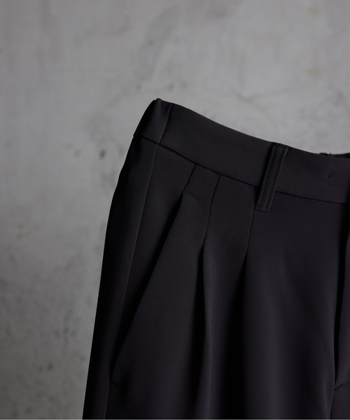 ATTACHMENT(アタッチメント)の「【WYM × ATTACHMENT】 LOOSE TAPERED PANTS(スラックス・メンズ・ブラウン/チャコール・S/M/L)」の8枚目の写真