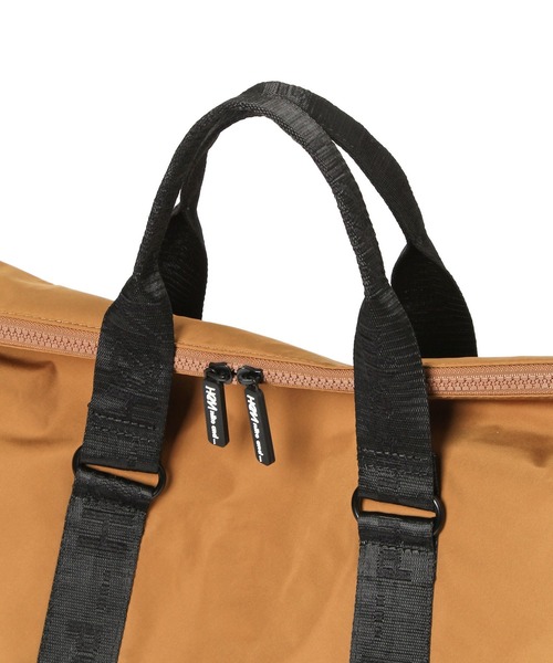 HeM（ヘム）の「【HeM(ヘム)】コラボロゴボストンバッグ（ボストンバッグ・レディース・ブラック/ベージュ/その他1・FREE/0）」の4枚目の写真