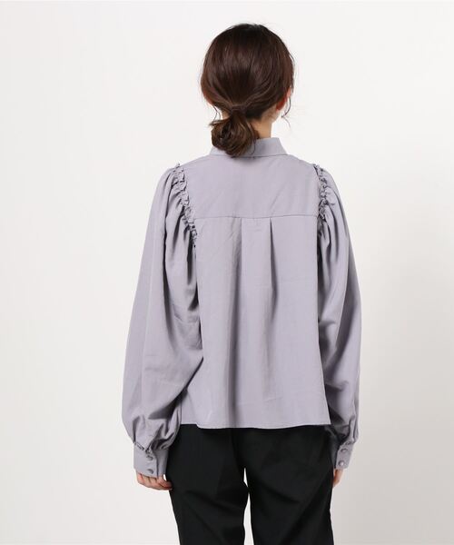 WEGO(ウィゴー)の「WEGO/ギャザースリーブブラウス(シャツ/ブラウス・レディース・ホワイト/ライトパープル・FREE)」の6枚目の写真