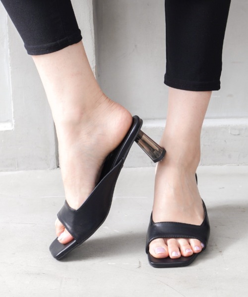 VIVIAN（ヴィヴィアン）の「スクエアトゥクリアヒールミュールサンダル（サンダル・レディース・ダークブラウン/ブラック/ホワイト・L/S/M/LL）」の20枚目の写真