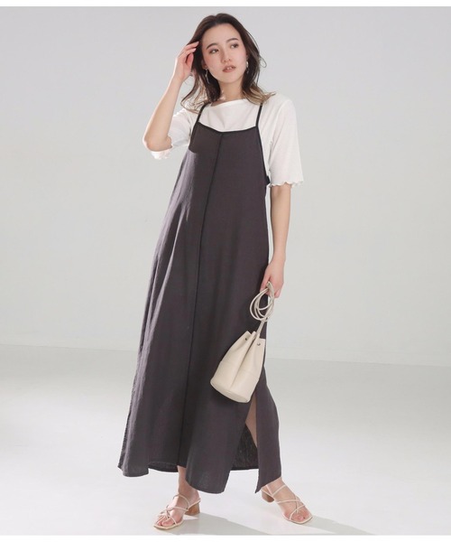 Alluge(アルージュ)の「フレンチリネンキャミワンピース(ワンピース・レディース・スミクロ/ベージュ・FREE)」の2枚目の写真