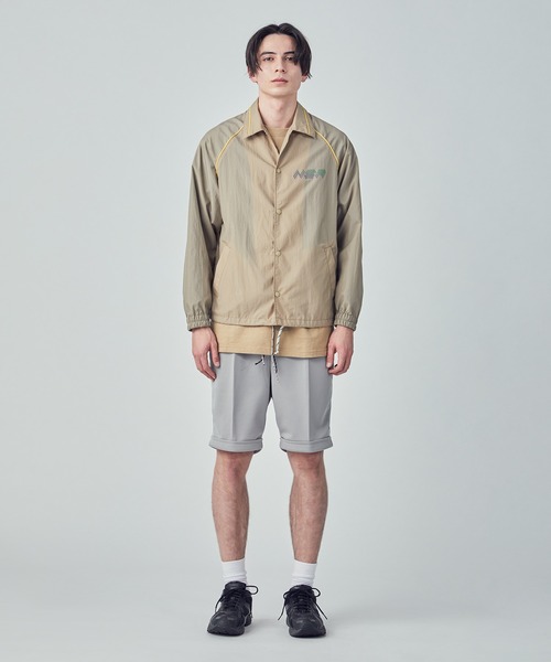 Not So Ape（ノットソーエイプ）の「Not so Apeコーチジャケット（ナイロンジャケット・メンズ・ベージュ/イエロー・MEDIUM/LARGE）」の4枚目の写真