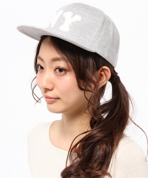 WEGO（ウィゴー）の「WEGO/NYスウェットキャップ（キャップ・レディース・グレー/ネイビー/ワイン・FREE）」の4枚目の写真