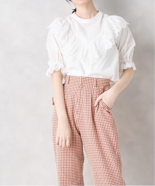 OLIVE des OLIVE(オリーブデオリーブ)の「ラッフルプチハイブラウス(シャツ/ブラウス・レディース・オフホワイト/アイボリー/ストライプ・FREE)」の4枚目の写真