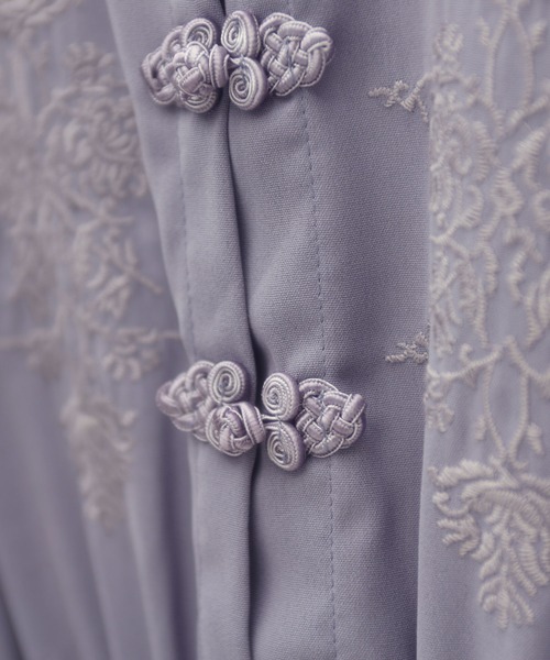 Newlyme（ニューリーミー）の「刺繍入りチャイナ半袖ワンピース