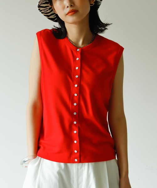 Birthday room（バースデイルーム）の「フロントボタンノースリーブカットソー（Tシャツ/カットソー・レディース・ブラック/レッド/イエロー/グリーン・FREE）」の4枚目の写真