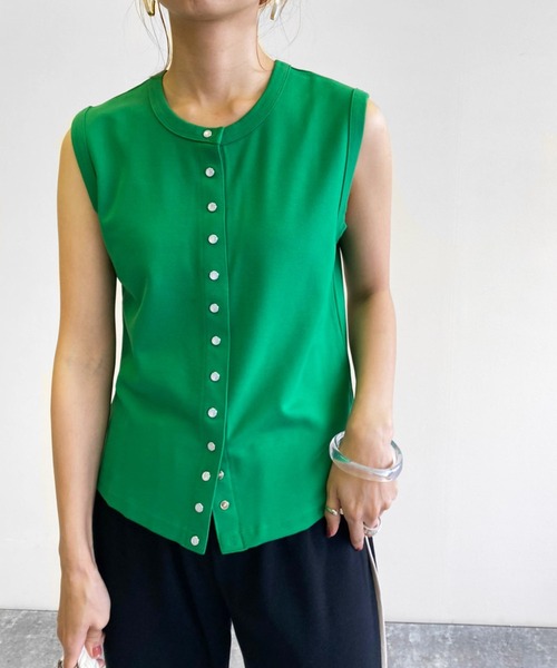 Birthday room（バースデイルーム）の「フロントボタンノースリーブカットソー（Tシャツ/カットソー・レディース・ブラック/レッド/イエロー/グリーン・FREE）」の14枚目の写真