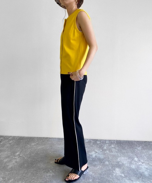 Birthday room（バースデイルーム）の「フロントボタンノースリーブカットソー（Tシャツ/カットソー・レディース・ブラック/レッド/イエロー/グリーン・FREE）」の12枚目の写真