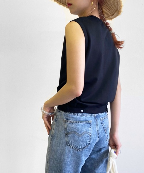 Birthday room（バースデイルーム）の「フロントボタンノースリーブカットソー（Tシャツ/カットソー・レディース・ブラック/レッド/イエロー/グリーン・FREE）」の17枚目の写真