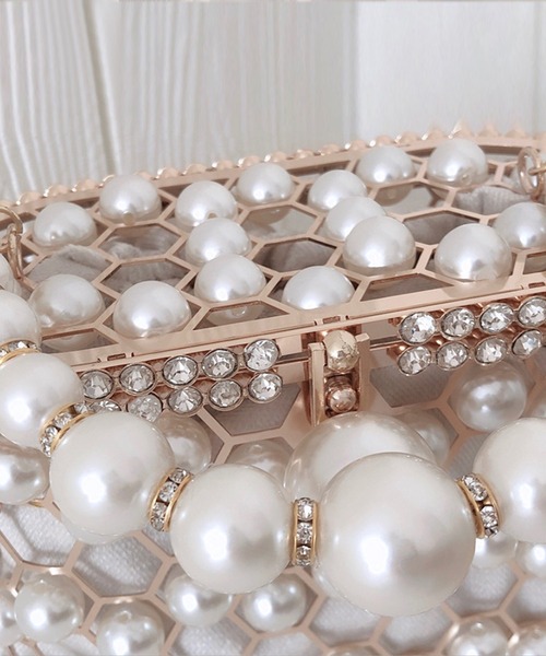 Jasmine Grandiflorum（ジャスミングランディフローラム）の「パール×ビジューキラキラハンドバッグ（ハンドバッグ・レディース・ブラック/ベージュ・FREE）」の16枚目の写真