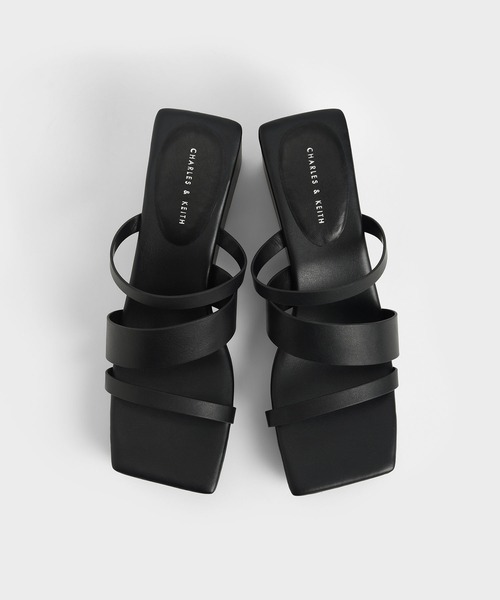 CHARLES & KEITH(チャールズ & キース)の「アシンメトリック プラットフォームウェッジ / Asymmetric Platform Wedges(サンダル・レディース・ホワイト/ブラック/ライトベージュ・22.5cm/23cm/23.5cm/24.5cm/25cm/25.5cm)」の21枚目の写真