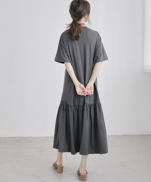 Fashion Letter(ファッションレター)の「裾ティアード半袖ワンピース 大きいサイズ(ワンピース・レディース・ブラック/モカ/チャコールグレー・M-L/L-XL/4L/LL/M)」の4枚目の写真