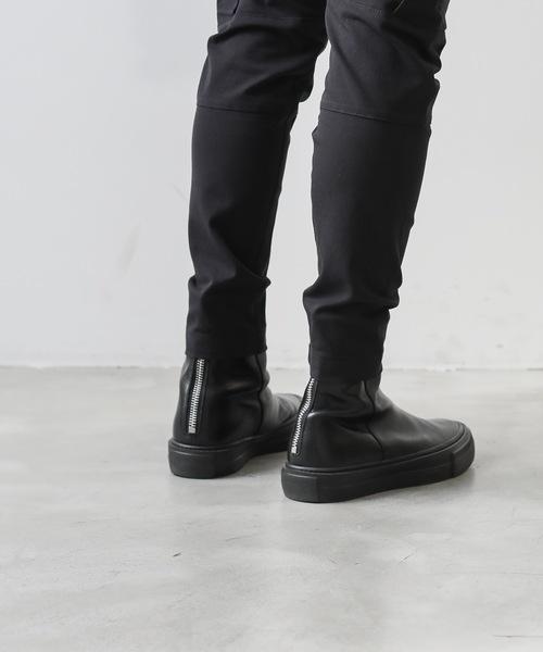 ATTACHMENT(アタッチメント)の「COW LEATHER BACK ZIP SNEAKERS(スニーカー・メンズ・ブラック/ブラック系その他・42/43/41)」の9枚目の写真