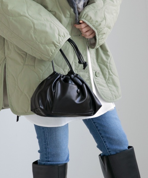 LOWRYS FARM（ローリーズファーム）の「２ＷＡＹキンチャクバッグ　958537（ショルダーバッグ・レディース・アイボリー/ブラック/ホワイト系その他/ブラック系その他・FREE）」の4枚目の写真