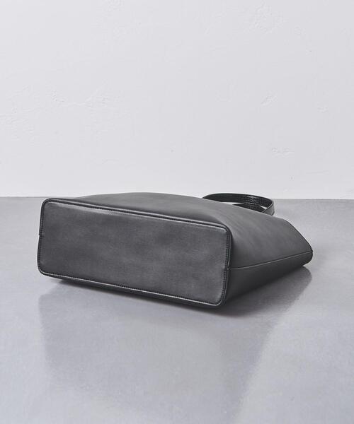 UNITED ARROWS（ユナイテッドアローズ）の「＜UNITED ARROWS＞マイクロファイバー コンビ トートバッグ YOKO†（トートバッグ・メンズ・ブラック/オリーブ・FREE）」の11枚目の写真