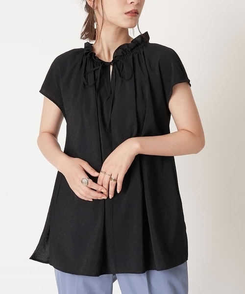 a.v.v（アーヴェヴェ）の「2WAYフリルスタンドカラーブラウス（シャツ/ブラウス・レディース・ホワイト/ブラック・36/40/38/42/34）」の2枚目の写真