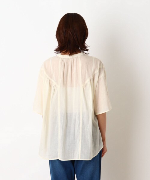 SHOO・LA・RUE（シューラルー）の「◆【INDIA】V切替レースブラウス（シャツ/ブラウス・レディース・ダークブラウン/ブルー/ホワイト系・02/03/04）」の6枚目の写真