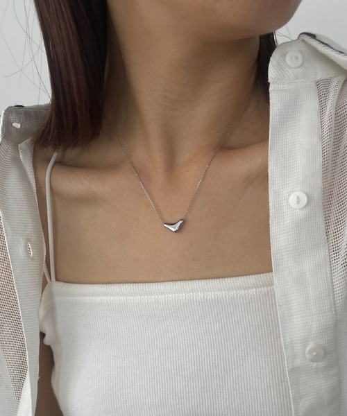 GOLDY(ゴールディ)の「【GOLDY/ゴールディ】ぷっくりトライアングルネックレス(ネックレス・レディース・シルバー/ゴールド・FREE)」の9枚目の写真