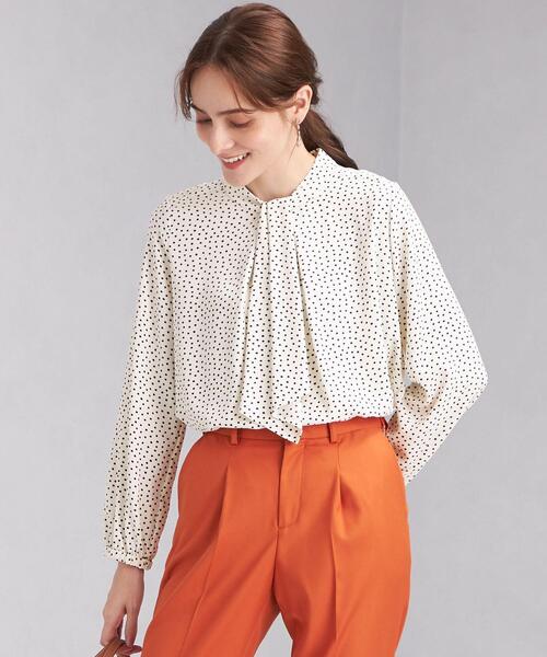 green label relaxing（グリーンレーベルリラクシング）の「ボウタイ バック ギャザー ロングスリーブ ブラウス ドット（シャツ/ブラウス・レディース・オフホワイト/ブラック/その他1/ベージュ・FREE）」の4枚目の写真