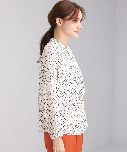 green label relaxing（グリーンレーベルリラクシング）の「ボウタイ バック ギャザー ロングスリーブ ブラウス ドット（シャツ/ブラウス・レディース・オフホワイト/ブラック/その他1/ベージュ・FREE）」の12枚目の写真