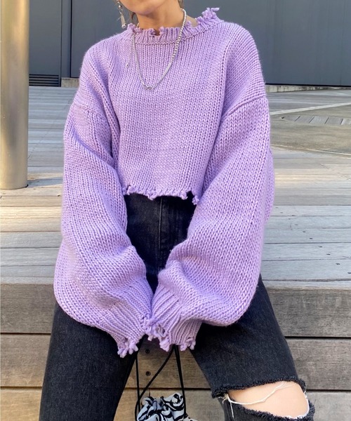 WHO'S WHO gallery（フーズフーギャラリー）の「ロービングダメージプルオーバー（ニット/セーター・レディース・ブラック/ダークグリーン/レッド/オフホワイト/ラベンダー・FREE）」の4枚目の写真