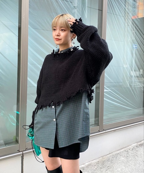 WHO'S WHO gallery（フーズフーギャラリー）の「ロービングダメージプルオーバー（ニット/セーター・レディース・ブラック/ダークグリーン/レッド/オフホワイト/ラベンダー・FREE）」の18枚目の写真