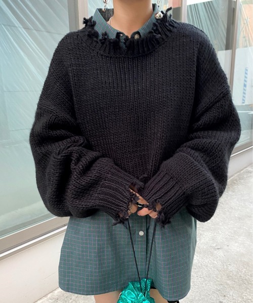 WHO'S WHO gallery（フーズフーギャラリー）の「ロービングダメージプルオーバー（ニット/セーター・レディース・ブラック/ダークグリーン/レッド/オフホワイト/ラベンダー・FREE）」の12枚目の写真