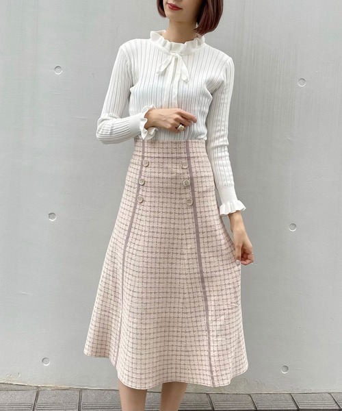 titty＆Co. PETIT（ティティアンドコープティ）の「【titty&Co.PETIT】ラインボタンニットミディスカート（スカート・レディース・ベージュ/グレー・FREE）」の5枚目の写真