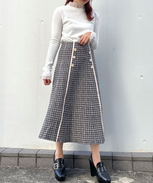 titty＆Co. PETIT（ティティアンドコープティ）の「【titty&Co.PETIT】ラインボタンニットミディスカート（スカート・レディース・ベージュ/グレー・FREE）」の14枚目の写真