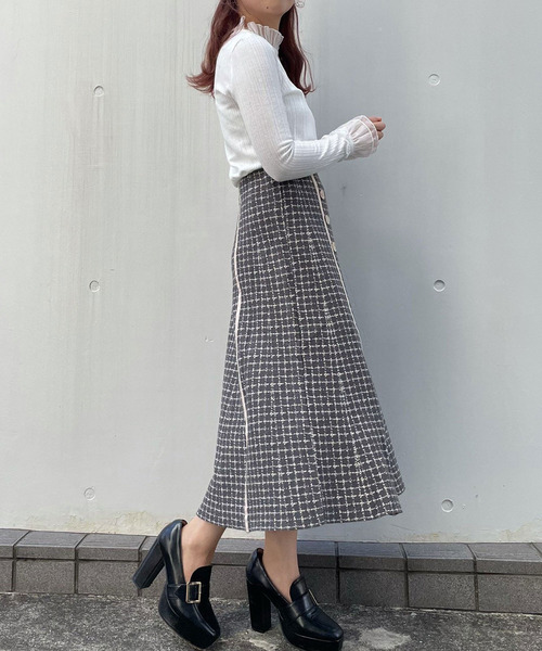 titty＆Co. PETIT（ティティアンドコープティ）の「【titty&Co.PETIT】ラインボタンニットミディスカート（スカート・レディース・ベージュ/グレー・FREE）」の15枚目の写真