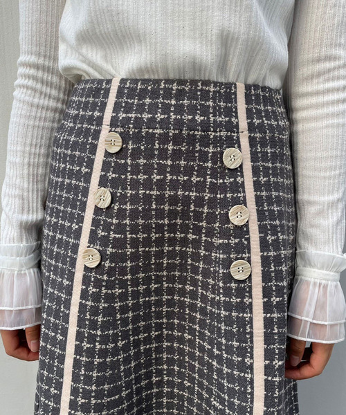titty＆Co. PETIT（ティティアンドコープティ）の「【titty&Co.PETIT】ラインボタンニットミディスカート（スカート・レディース・ベージュ/グレー・FREE）」の16枚目の写真