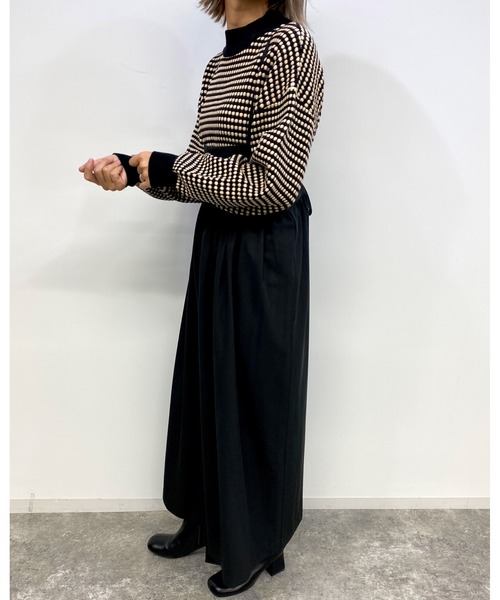 MLI'A(エムリア)の「ハニカム柄長袖トップス(ニット/セーター・レディース・ブラック/ブルー・M)」の10枚目の写真